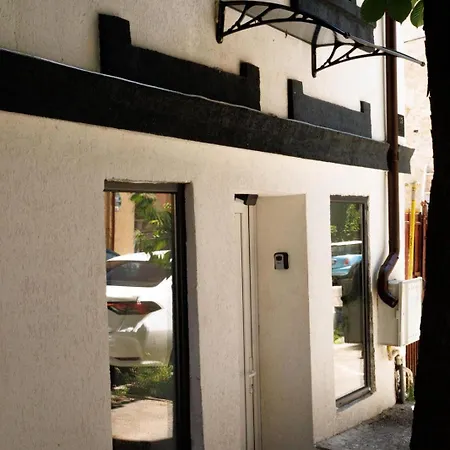 2 Cu Intrare Separata- Gara De Nord 